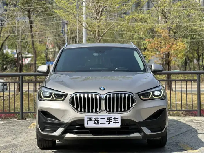 BMW X1 2022 Model sDrive20Li Fashion Model – фото 2