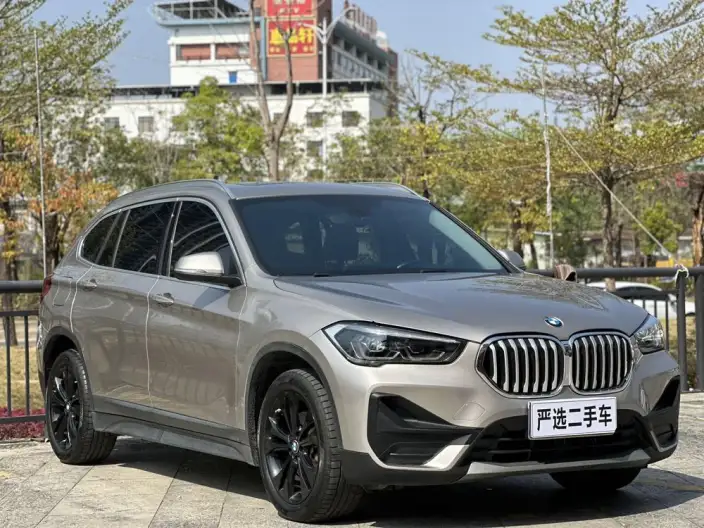 BMW X1 2022 Model sDrive20Li Fashion Model – фото 3