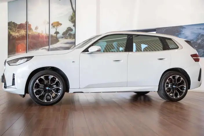 BMW X3 2025 Model xDrive30L Leading Model M Sports Set – фото 4