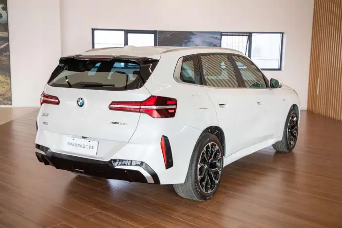 BMW X3 2025 Model xDrive30L Leading Model M Sports Set – фото 7