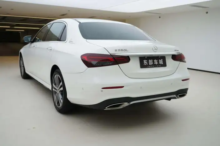 Mercedes-Benz E-Class 2023 Model E 260 L 4MATIC Sports sedan – фото 4