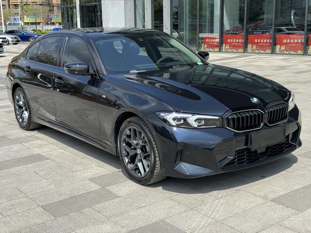BMW 3 Series 2026 модификация 330Li M Sports Night Set – фото 3