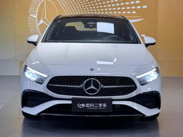 Mercedes-Benz A-class 2024 Model A 200 L Fashion Edition – фото 2