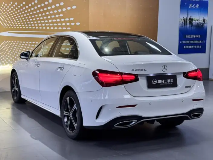 Mercedes-Benz A-class 2024 Model A 200 L Fashion Edition – фото 5
