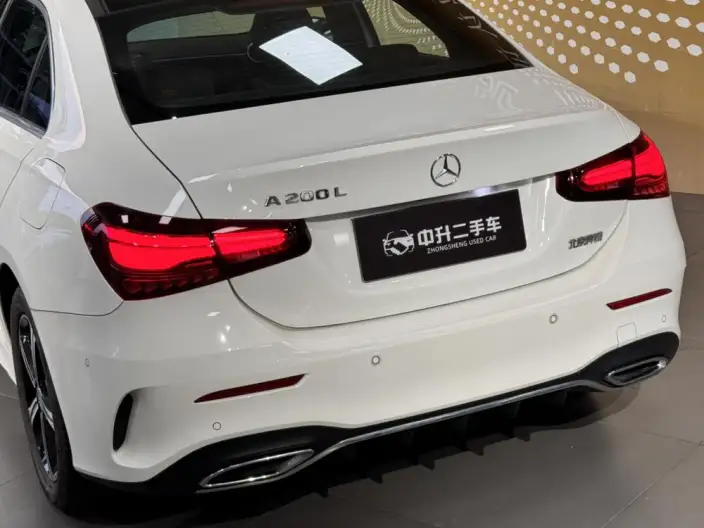 Mercedes-Benz A-class 2024 Model A 200 L Fashion Edition – фото 10
