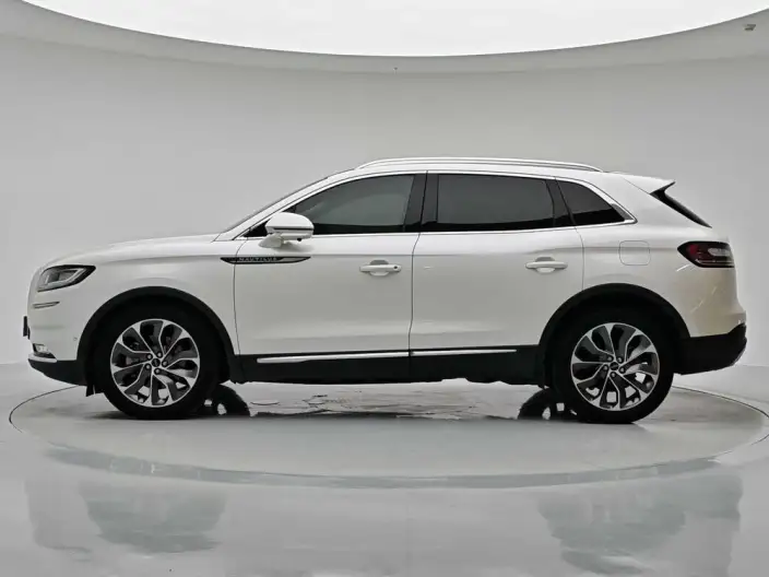 Nautilus 2021 Model 2.0T 4WD Zunya Edition – фото 4
