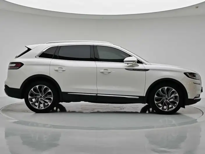 Nautilus 2021 Model 2.0T 4WD Zunya Edition – фото 8