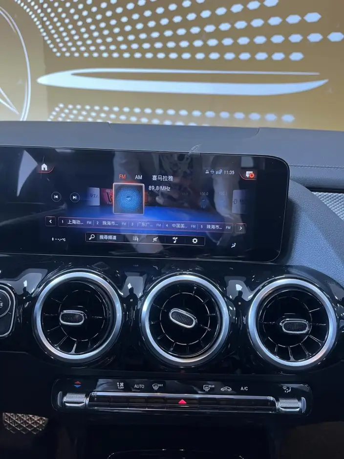 Mercedes-Benz GLA 2023 Model Facelift GLA 200 – фото 8