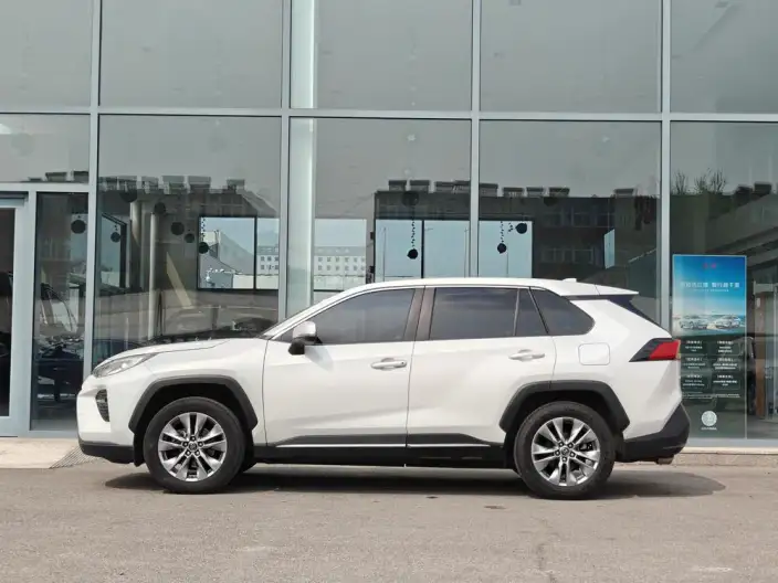 Toyota Wildlander 2021 Model 2.0L 4WD Deluxe Edition – фото 3