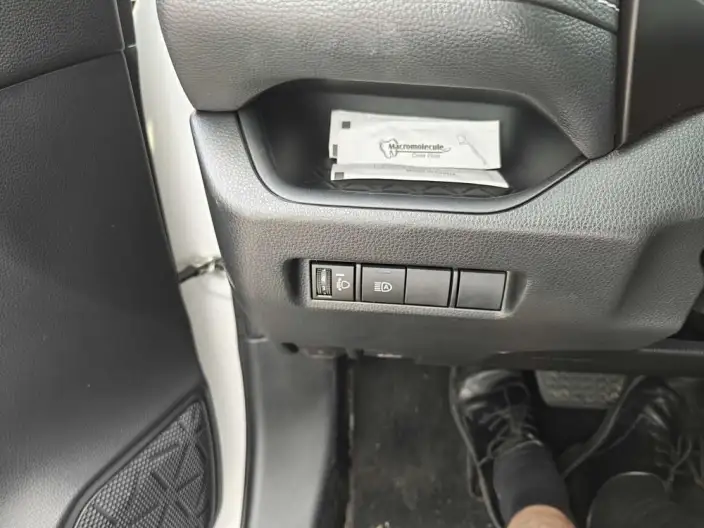 Toyota Wildlander 2021 Model 2.0L 4WD Deluxe Edition – фото 8