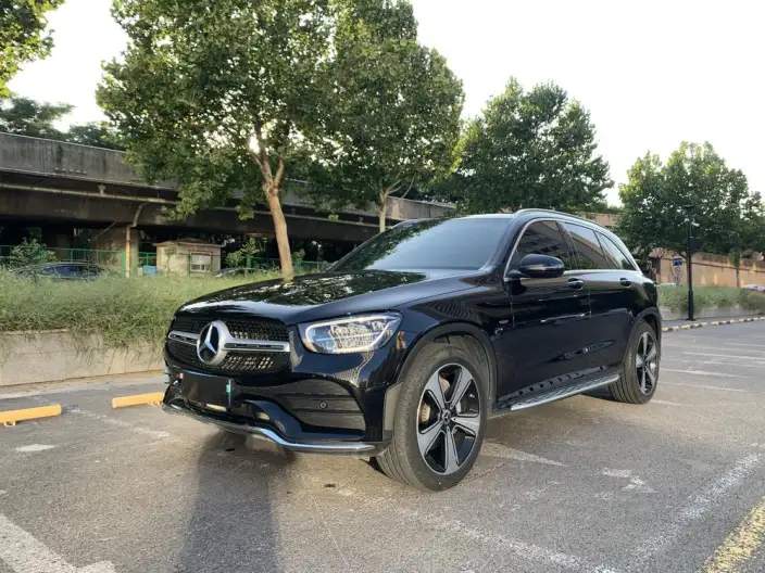 Mercedes-Benz GLC 2022 Model Facelift GLC 300 L 4MATIC Dynamic Model Collector Edition – фото 1