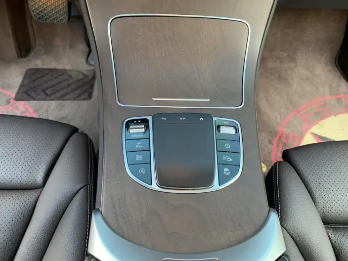 Mercedes-Benz GLC 2022 Model Facelift GLC 300 L 4MATIC Dynamic Model Collector Edition – фото 8