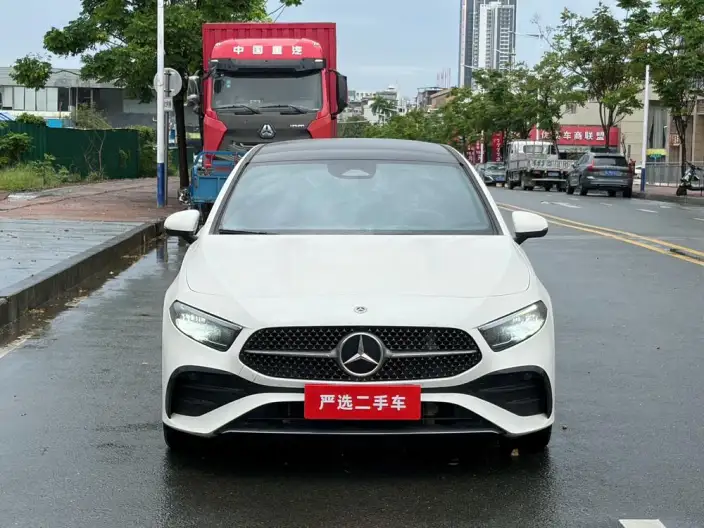 Mercedes-Benz A-class 2025 Model A 200 L Fashion Edition – фото 2