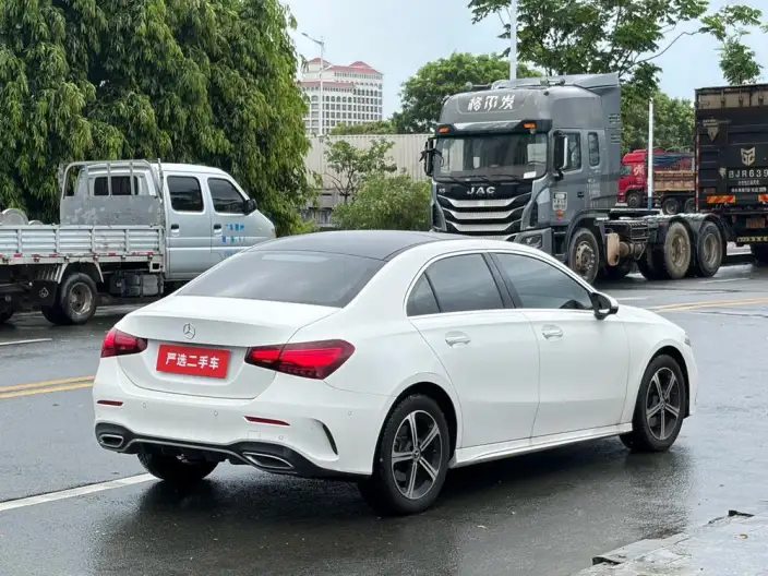 Mercedes-Benz A-class 2025 Model A 200 L Fashion Edition – фото 6