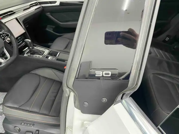Volkswagen CC 2021 Model 380TSI Eye-catching version – фото 9