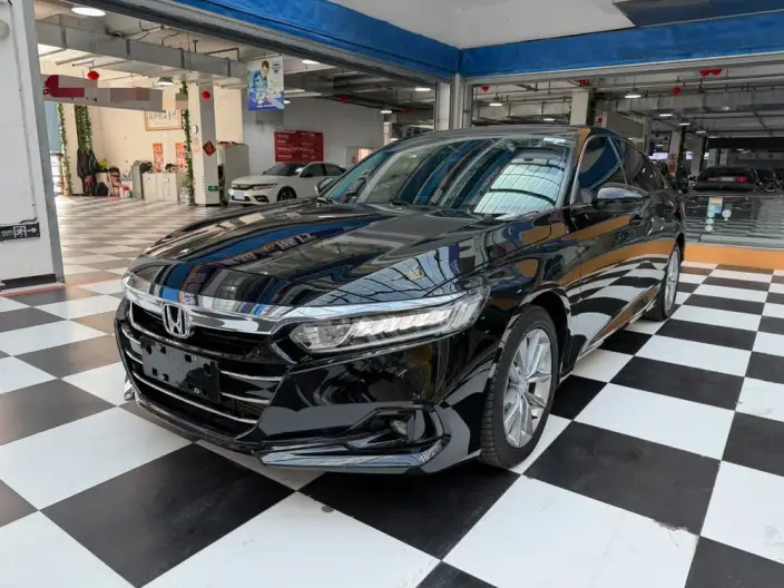 Honda Accord 2022 Model 260TURBO Deluxe Edition – фото 1