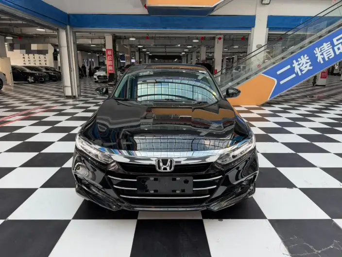 Honda Accord 2022 Model 260TURBO Deluxe Edition – фото 2