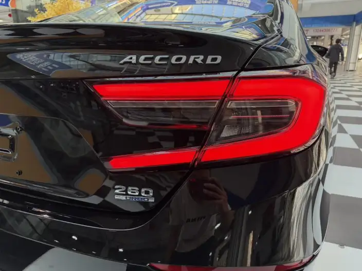 Honda Accord 2022 Model 260TURBO Deluxe Edition – фото 8