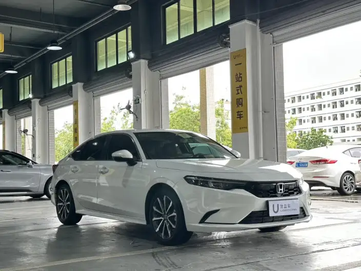 Model Ge 2023 Model 240TURBO CVT Deluxe Edition – фото 3