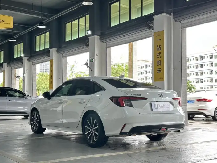 Model Ge 2023 Model 240TURBO CVT Deluxe Edition – фото 4