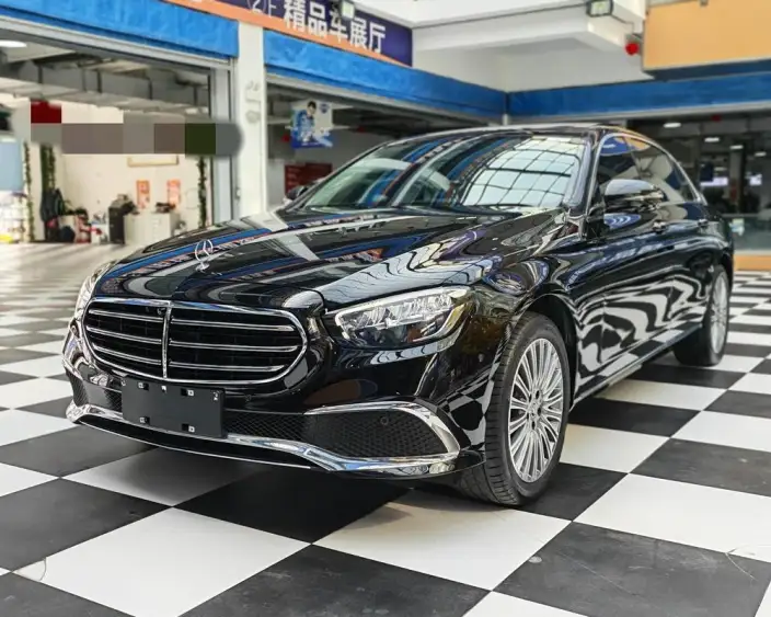 Mercedes-Benz E-Class 2021 Model E 300 L Fashion Model sedan – фото 1