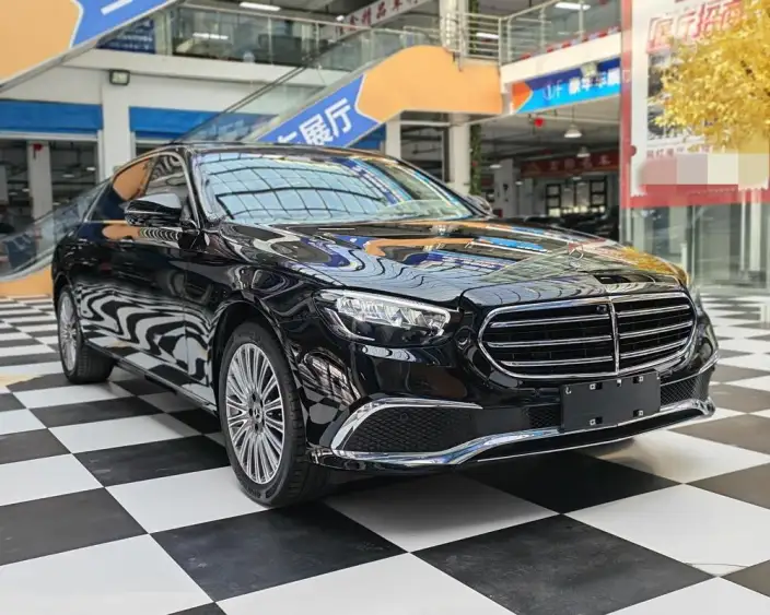 Mercedes-Benz E-Class 2021 Model E 300 L Fashion Model sedan – фото 3