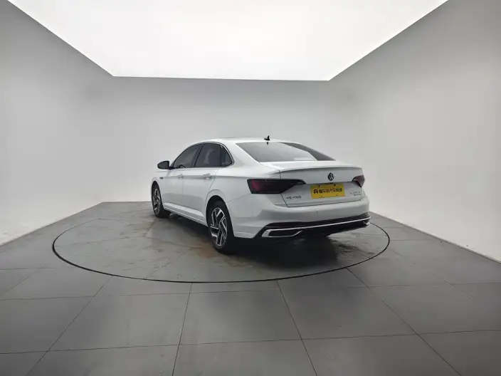 Volkswagen Sagitar 2023 Model 300TSI DSG Beyond Edition – фото 5
