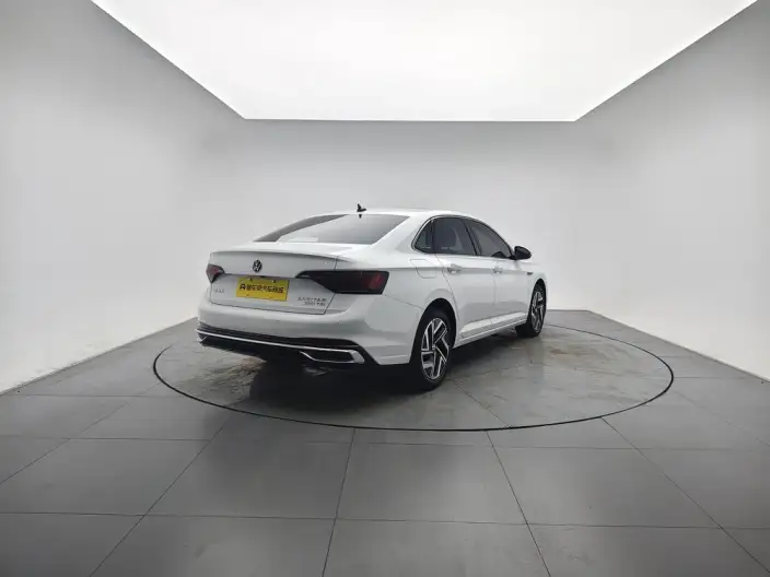 Volkswagen Sagitar 2023 Model 300TSI DSG Beyond Edition – фото 7