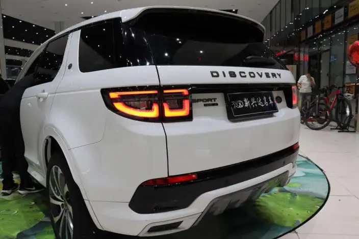 Land Rover Discovery Sport 2020 Model 249PS R-Dynamic S Performance version 5 seat – фото 6