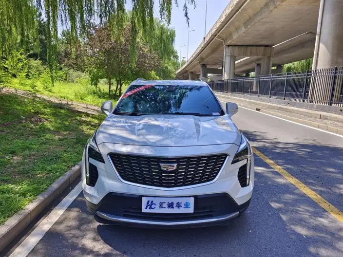 Cadillac XT4 2021 Model 28T 2WD Leading Model – фото 2
