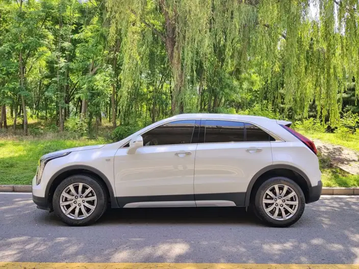 Cadillac XT4 2021 Model 28T 2WD Leading Model – фото 4
