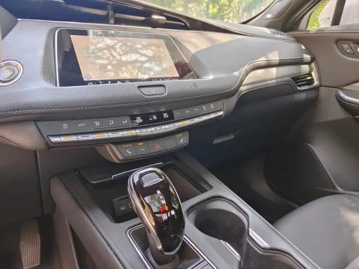 Cadillac XT4 2021 Model 28T 2WD Leading Model – фото 10