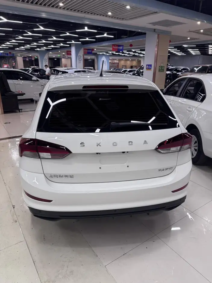 Spaceback 2020 Model 1.5L Automatic Comfort Edition – фото 5