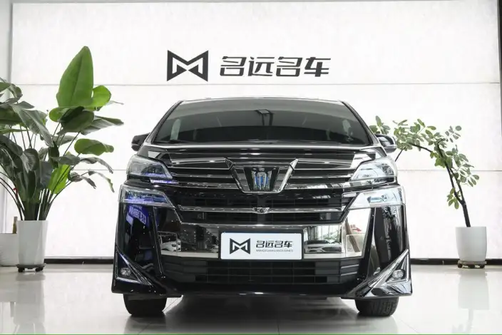 Vellfire 2021 Model Toyota Crown Hybrid 2.5L HV Premium Edition – фото 2