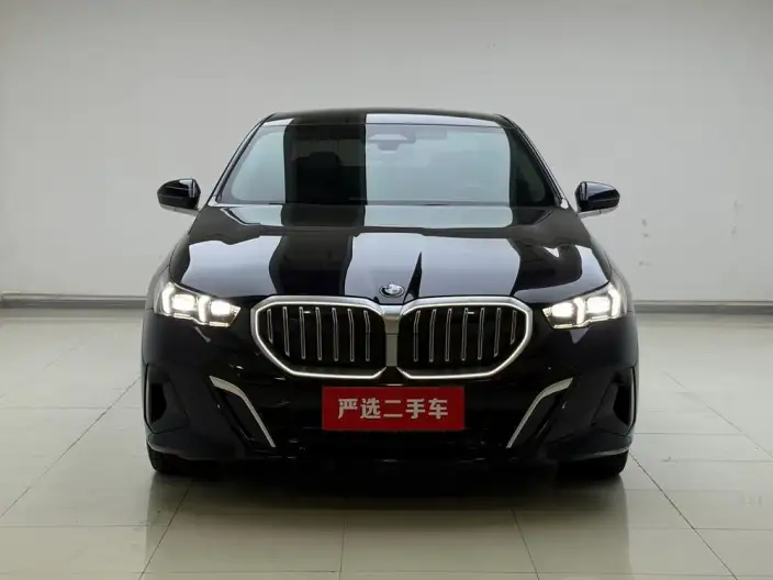 BMW 5 Series 2024 Model 530Li Exclusive Model M Sports Set – фото 2