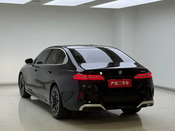 BMW 5 Series 2024 Model 530Li Exclusive Model M Sports Set – фото 4