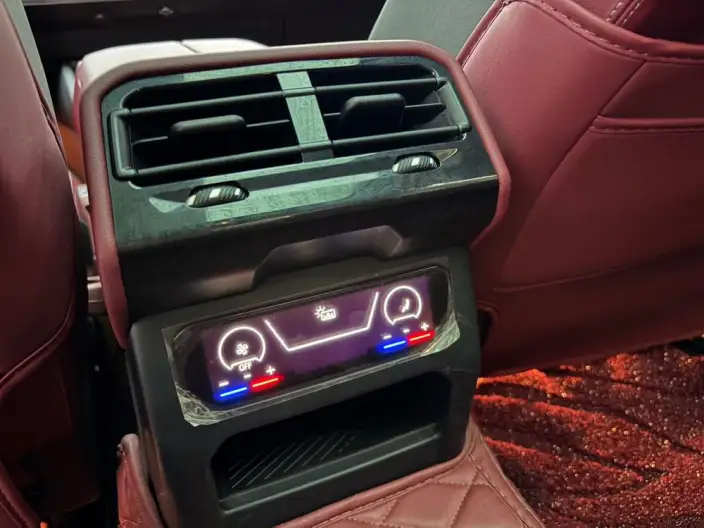 BMW 5 Series 2024 Model 530Li Exclusive Model M Sports Set – фото 9