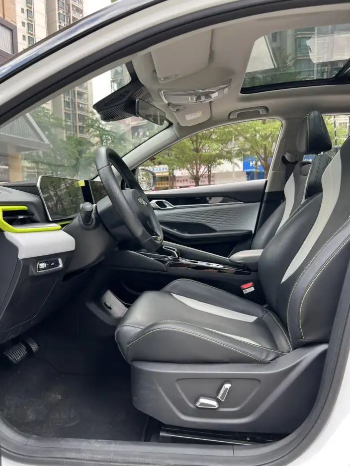 Geely Binyue 2022 Model Geely Binyue COOL 1.5T DCT Battle – фото 9