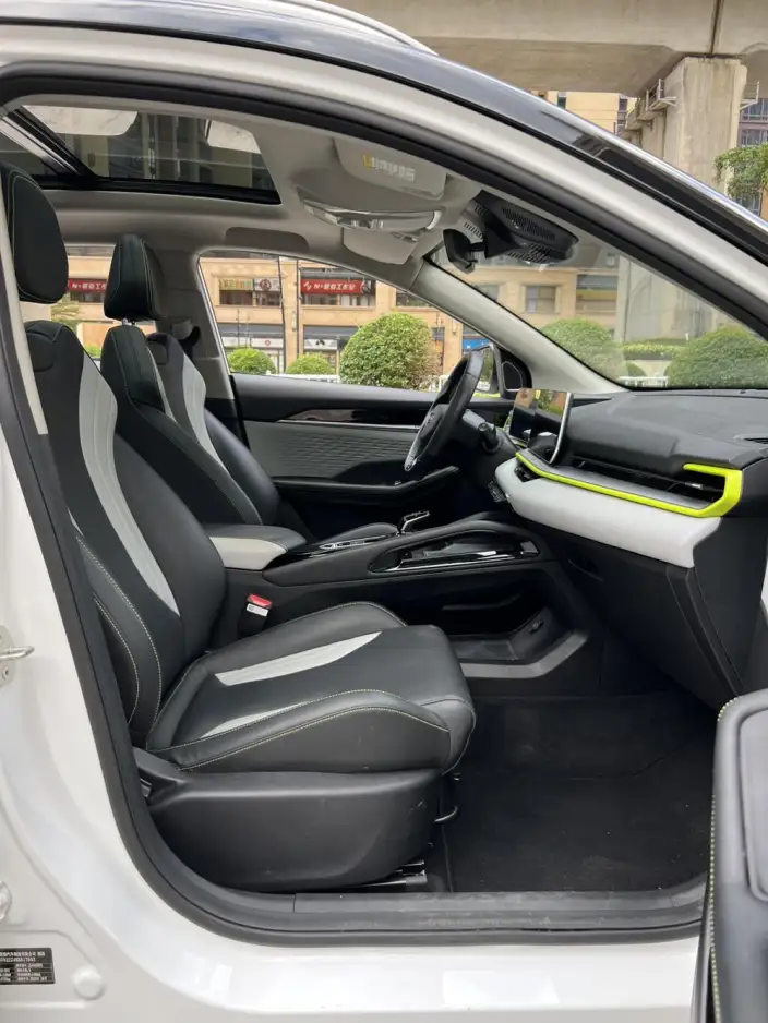 Geely Binyue 2022 Model Geely Binyue COOL 1.5T DCT Battle – фото 10