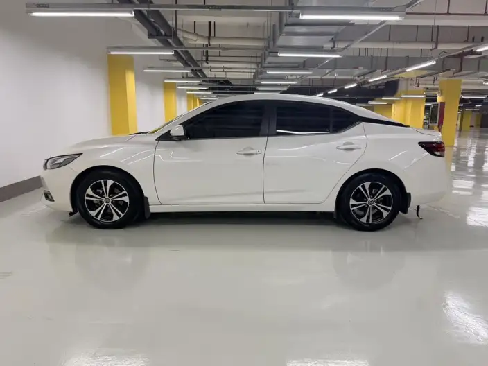 Nissan Sylphy 2021 Model 1.6L XL CVT Yuexiang Edition – фото 4