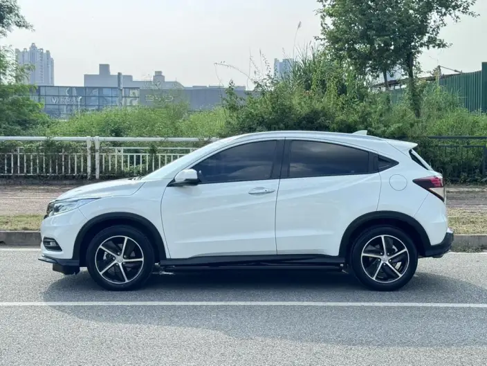 Honda Vezel 2020 Model 220 TURBO CVT Deluxe Edition – фото 3