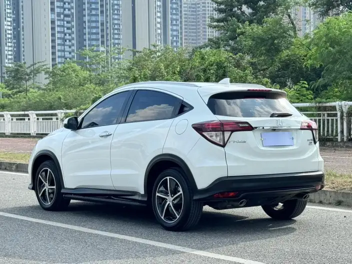 Honda Vezel 2020 Model 220 TURBO CVT Deluxe Edition – фото 4