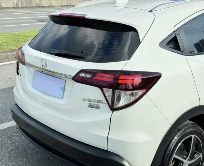 Honda Vezel 2020 Model 220 TURBO CVT Deluxe Edition – фото 8