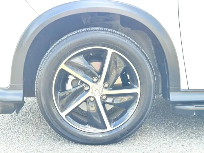 Honda Vezel 2020 Model 220 TURBO CVT Deluxe Edition – фото 9