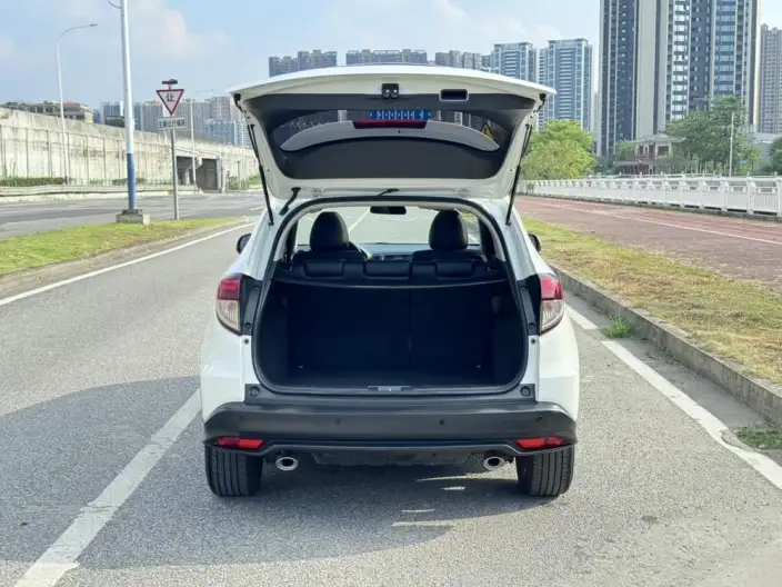 Honda Vezel 2020 Model 220 TURBO CVT Deluxe Edition – фото 10