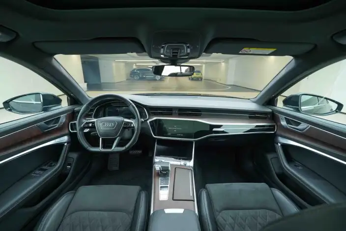 Audi A6L 2024 Model 55 TFSI quattro Exclusive Dynamic Model – фото 7