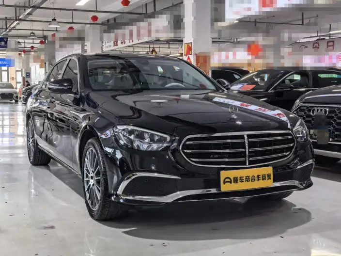 Mercedes-Benz E-Class 2021 Model E 260 L sedan – фото 3