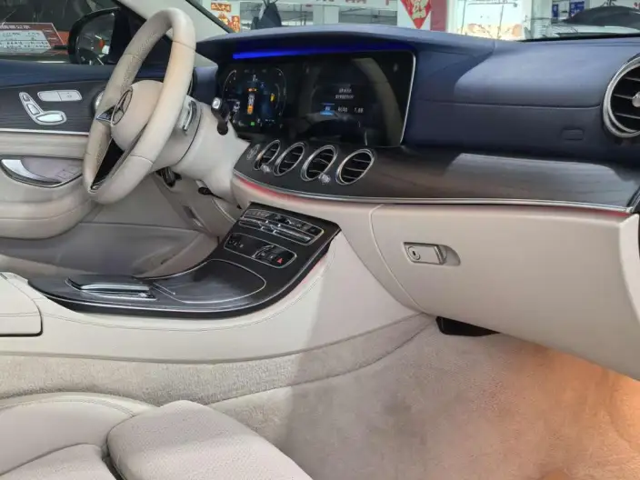 Mercedes-Benz E-Class 2021 Model E 260 L sedan – фото 7