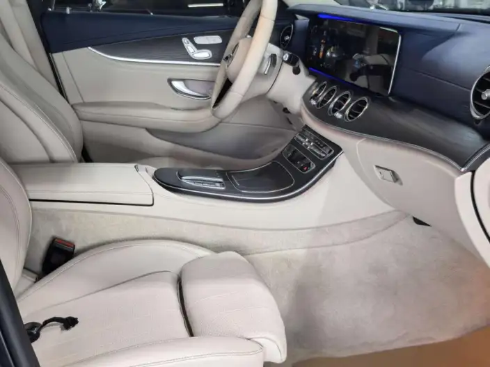 Mercedes-Benz E-Class 2021 Model E 260 L sedan – фото 8