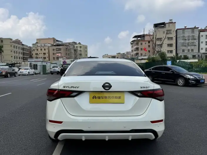 Nissan Sylphy 2022 Model 1.6L XL CVT Yuexiang Edition – фото 5